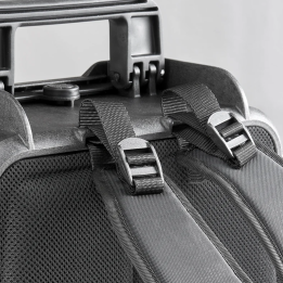Black, empty Hard-shell backpack  INT. 484 x 315 x H158 (79,6 + 121,5)mm,  EXT 544 x 408 x 215,5 mm, 3,44 kg, 30L