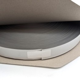 Samoprzylepna męska taśma z haczykami w rolce – 20 mm × 25 m