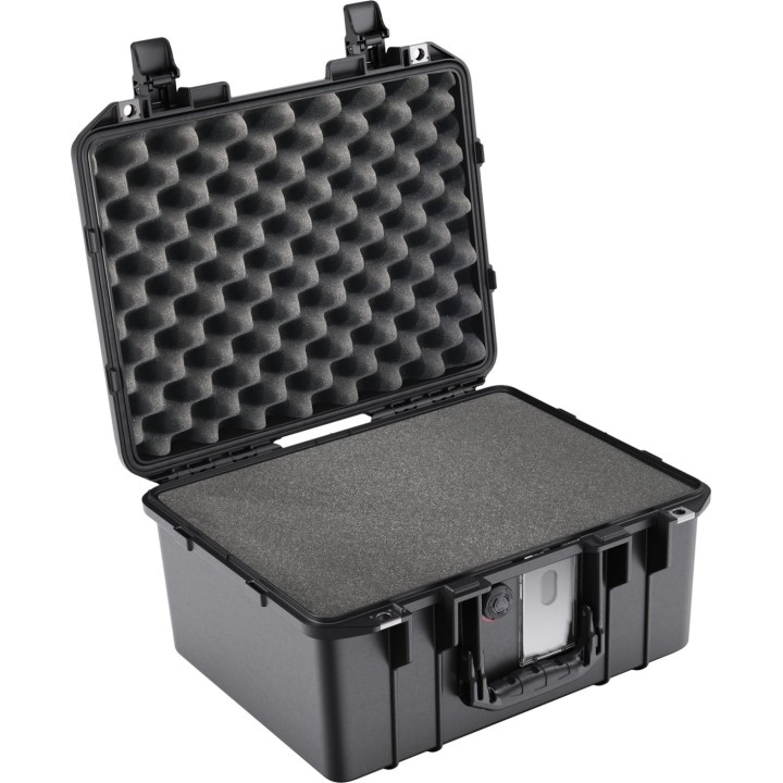 1507 AIR Case, PNP Latches, With Foam, Black